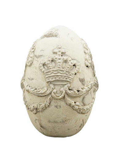 Vidéki vintage stílusú, patinás felületű, antik krém színű, dombormintákkal díszített 12 cm magas húsvéti tojás