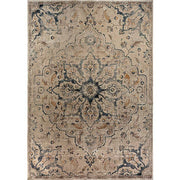 Klasszikus, keleti stílusú, 340 cm hosszú és 240 cm széles, viszkózból készült szőnyeg.