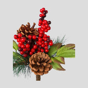 Fenyőtobozokkal, hervadó levelekkel tarkított, piros bogyós karácsonyi dekor fenyő pick.