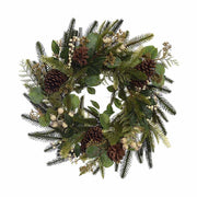 Karácsonyi koszorú, fenyőágakból és eukaliptuszokból, fenyőtobozokkal és fehér erdei bogyókkal díszítve. 