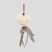 Vintage stílusú, kókusz illatú kézműves illatfüzér, angyal figurás szív formájú krémviasszal.