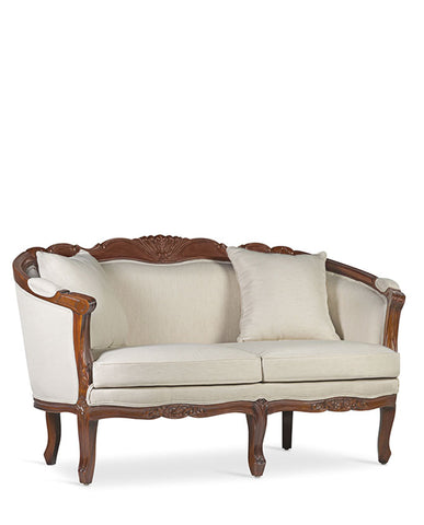 Bézs színű textíliával kárpitozott, tömör mahagónifából készült klasszikus koloniál stílusú kézműves kanapé