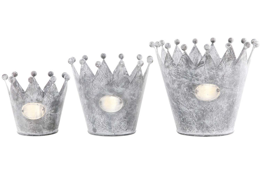 Vidéki vintage stílusú, antikolt felületű, korona formájú bádog kaspó. 3 méretben.