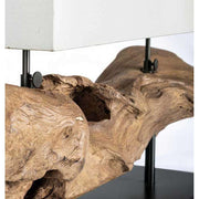 Kortárs stílusú, újrahasznosított, göcsörtös mangófából készült asztalilámpa.