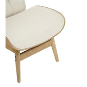 Prémium minőségű, kortárs stílusú, hajlított szilfából készült fehér színű vászonnal kárpitozott szárnyas relaxációs szék