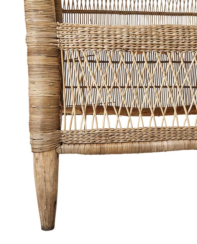 Prémium minőségű, formatervezett, kortárs törzsi stílusú, natúr színű kézműves rattan fotel