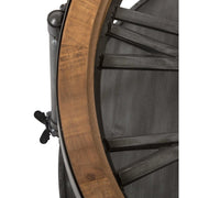 Impozáns méretű, 90 cm átmérőjű, fémből, fenyőfából és edzett üvegből készült, kerekekkel ellátott, loft stílusú dohányzóasztal