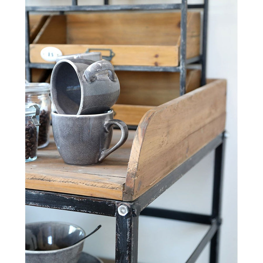 Loft stílusú, fémből és fenyőfából készült, 120,5 cm hosszú, antikolt felületű szervizasztal  szürke csészével