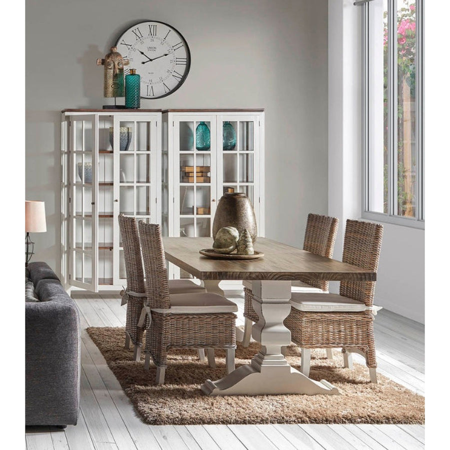 Tömör mindifából készült, modern-vidéki stílusú, 200 cm hosszú, kézműves étkezőasztal.