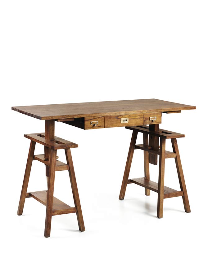 Loft stílusú, mindifából készült, állítható magasságú kézműves íróasztal.