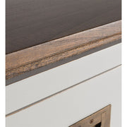 Tömör mindifából készült, modern-vidéki stílusú, kézműves vitrines tálaló.