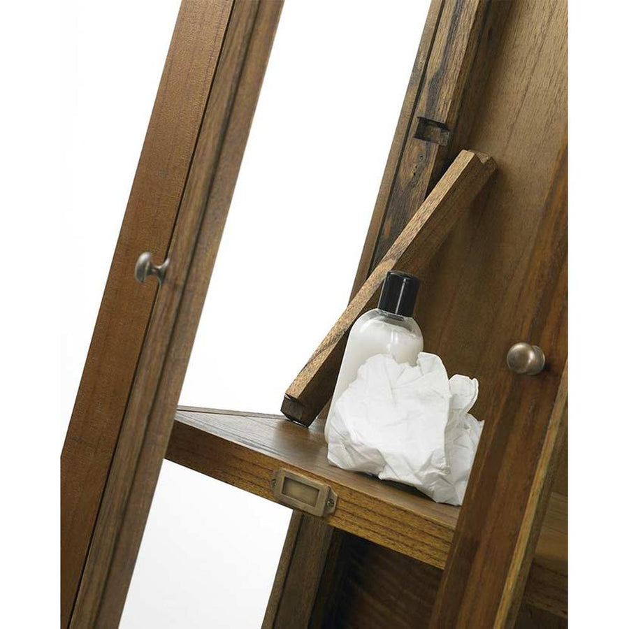 Mindifból készült vitrines tárolószekrény kiszedet polccal.