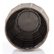 Dombormintás felületű, réz színű, nagyméretű fém kaspó