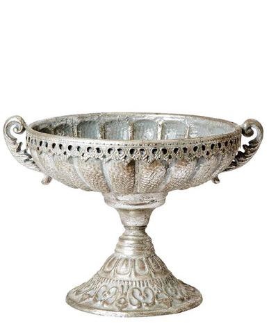 Patinás, antik ezüst színű, fémcsipkével díszített, nagyméretű talpas fémtál