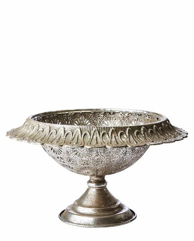 Patinás, antik ezüst színű, áttört fémcsipkéből készült, nagyméretű talpas fémtál