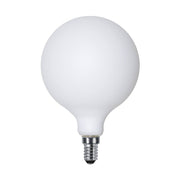 Matt felületű opál LED izzó.