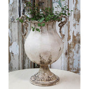 Vidéki, provanszi stílusú, antikolt felületű, krém színű, nagyméretű fém kaspó.