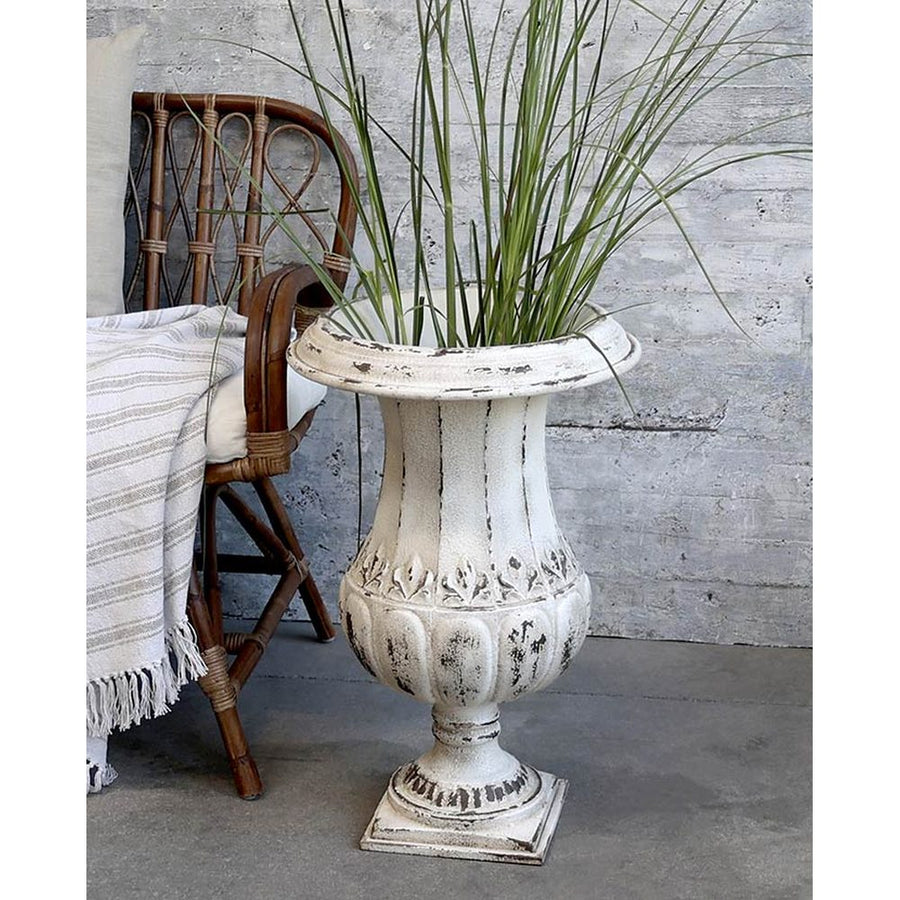 Vidéki, provanszi stílusú, antikolt felületű, krém színű, óriás fém kaspó,