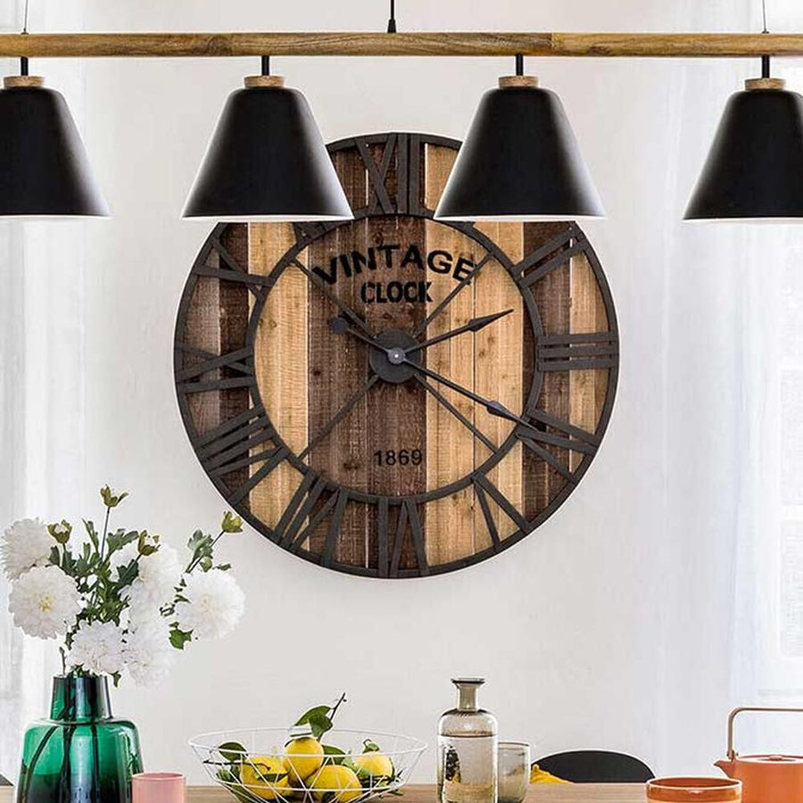 Óriás méretű, 91,5 cm átmérőjű, antikolt fenyőfából és vasból készült loft stílusú falióra