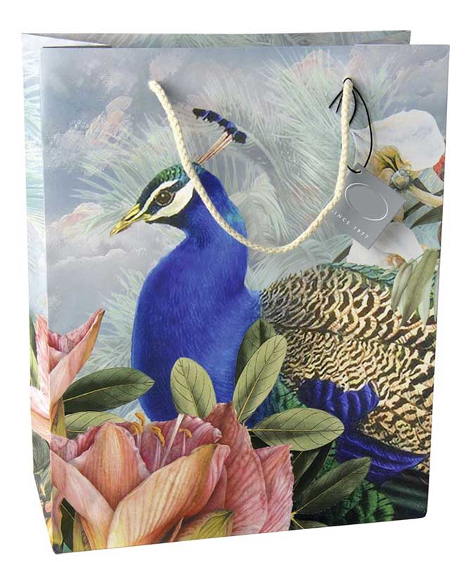 Extra minőségű, trópusi virágokkal és kék színű pávával díszített, matt felületű papír ajándéktáska