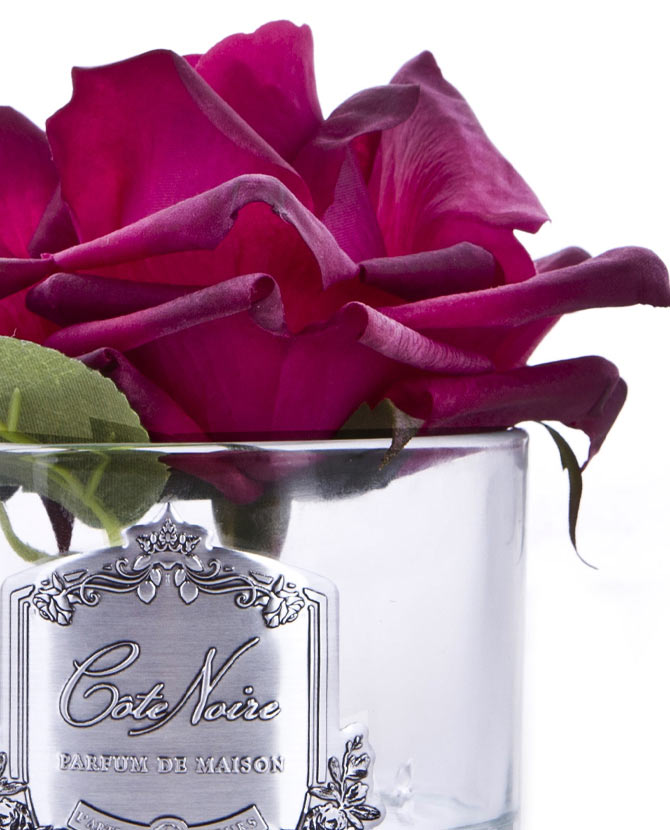 Prémium minőségű, kármin színű, rózsa illatú parfümös nyílt virágú rózsafej díszdobozban