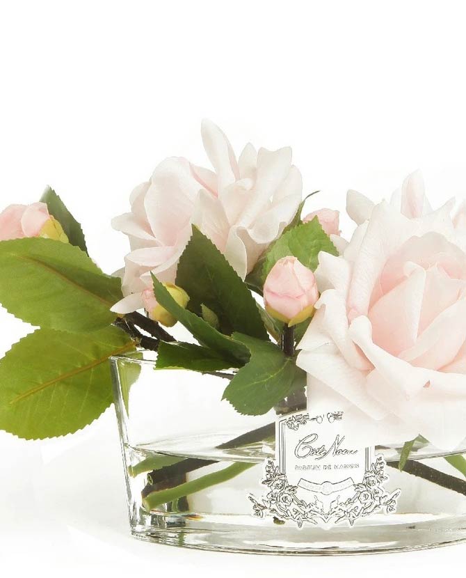 Prémium minőségű, rózsaszín színű, bazsarózsa illatú parfümös rózsakompozíció díszdobozban
