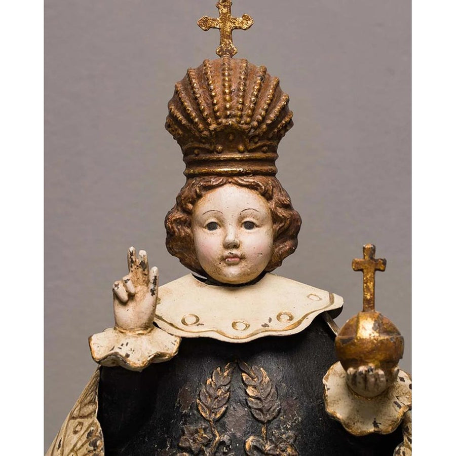 Prágai Kis Jézust ábrázoló figura.