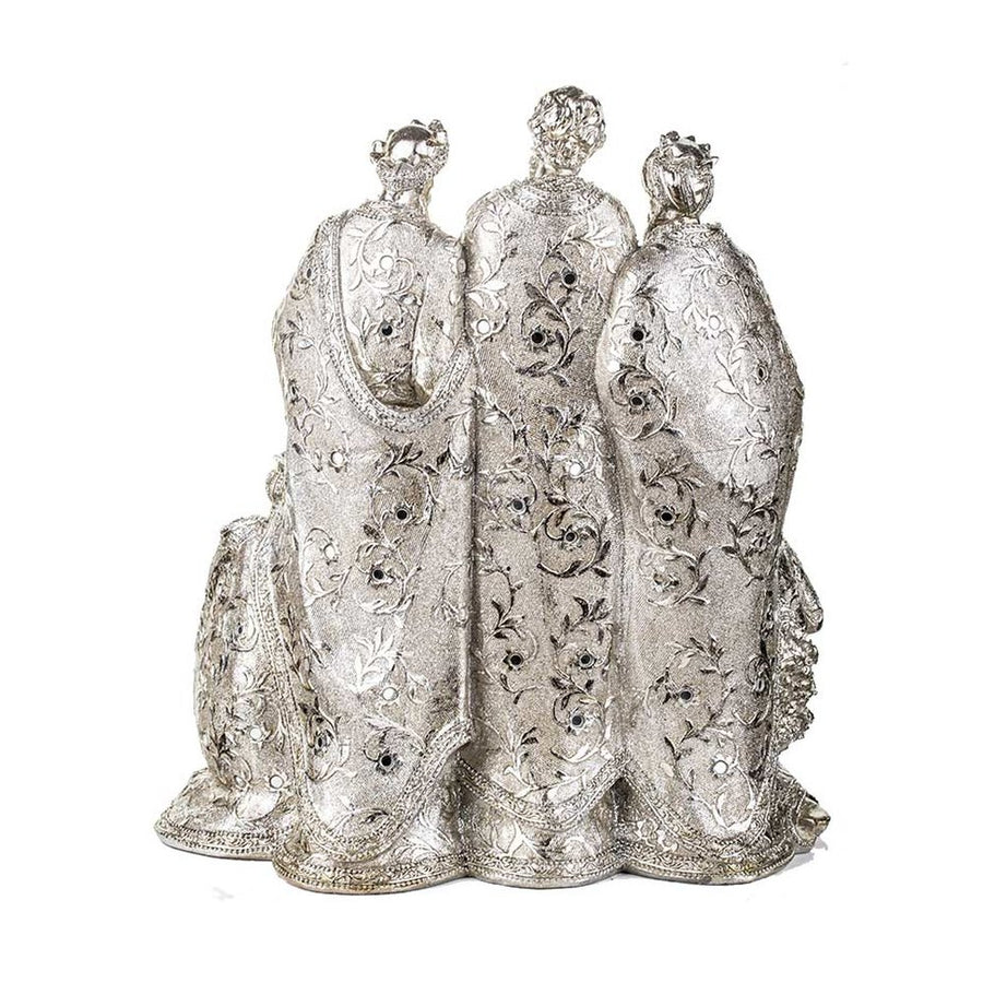 Prémium kategória, exkluzív megjelelésű, 40,5 cm magas, ezüst színű karácsonyi betlehem hátulnézeti képe