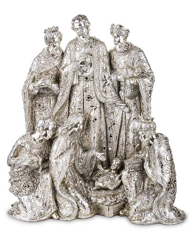 Prémium kategória, exkluzív megjelelésű, 40,5 cm magas, ezüst színű karácsonyi betlehem