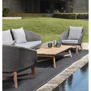 Prémium kategóriás, 2 személyes design kerti kanapé szürke színű párnákkal