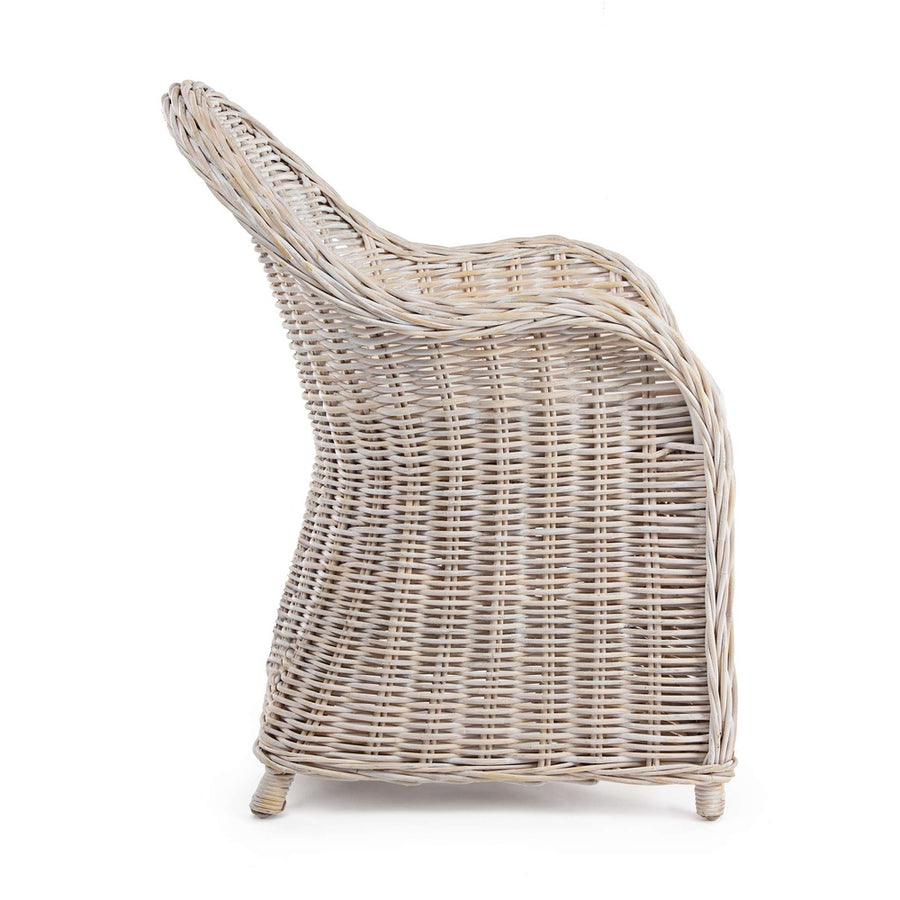 Natúr színű, természetes rattanból készült, kézműves kerti fotel, ekrü színű pamutvászon ülőpárnával.