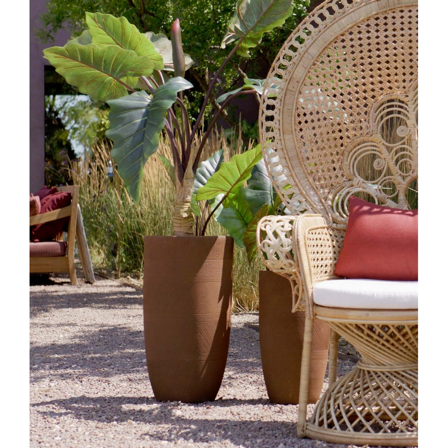 Valódi rattanból készült, natúr színű kézműves páva fotel, ekrü színű ülőpárnával.