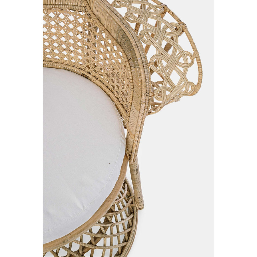 Valódi rattanból készült, natúr színű kézműves páva fotel, ekrü színű ülőpárnával.