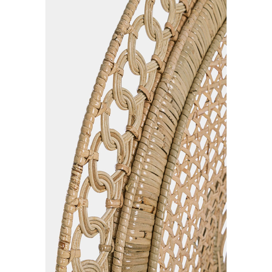 Valódi rattanból készült, natúr színű kézműves páva fotel, ekrü színű ülőpárnával.