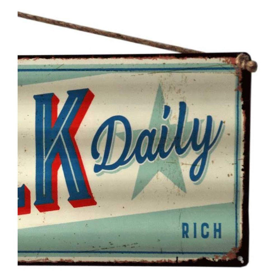 Retro stílusú, hullámlemezes fém reklámtábla, Milk felirattal 