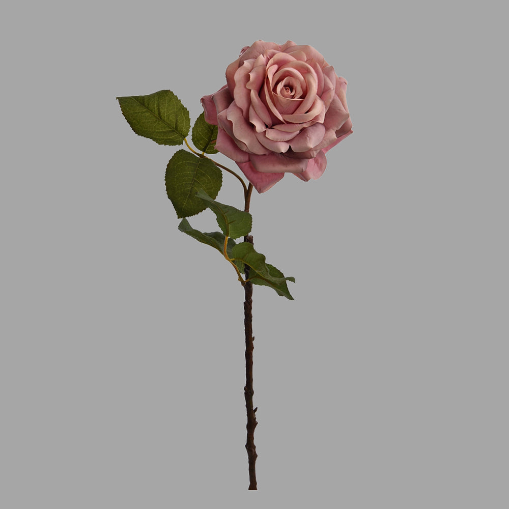 Rózsa művirág, nyílt mályva színű virágfejjel.