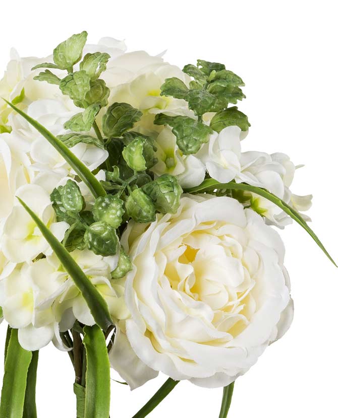 Fehér színű, mesterséges művirág rózsacsokor hortenziával