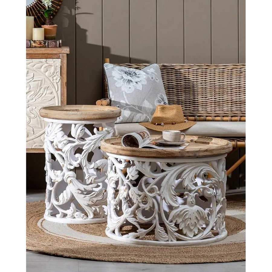 Shabby Chic stílusú, kör alakú, kézműves fenyőfa kisasztal