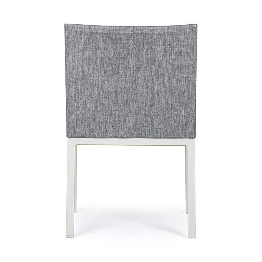 Modern kortárs stílusú, szürke színű, időjárás álló szövettel kárpitozott kerti karosszék.