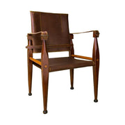 Prémium kategóriás, cserzett bőrből és esztergált juharfából készült kézműves tiszti karosszék 