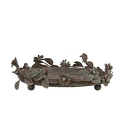 Vintage stílusú, antikolt felületű, fém virágokkal és levelekkel díszített antik réz színű gyertyatartó tálca