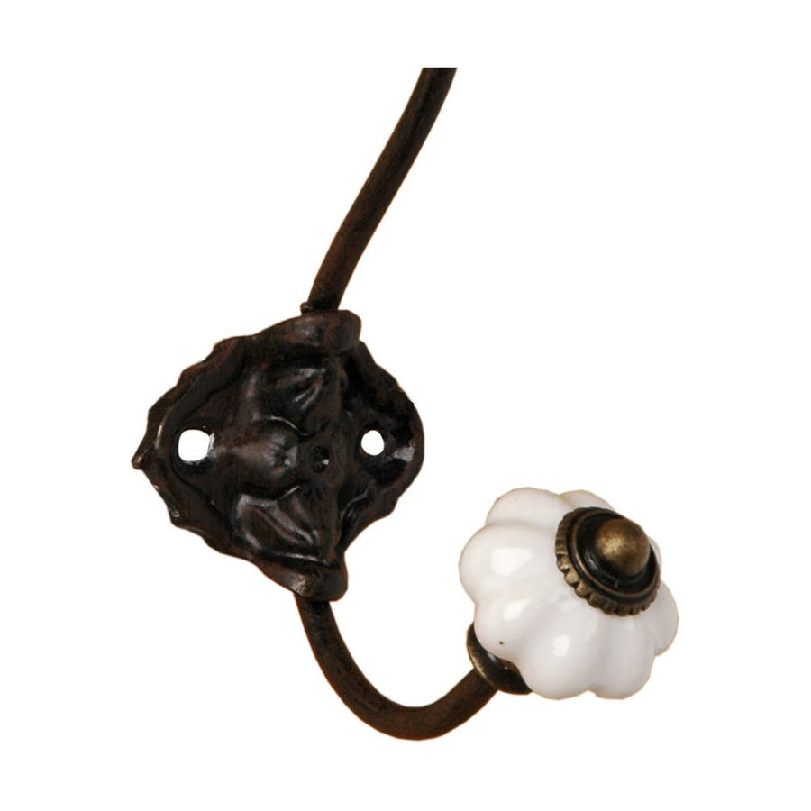 Vintage stílusú, 18 cm magas, fehér színű kerámia gombos fém fogas.