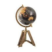 Antik fekete alapszínű, 16 cm átmérőjű és 26 cm magas, vintage stílusú földgömb, fémmel megerősített fa lábakon.