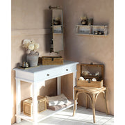 Vintage stílusú, forgatható fém falitükör 2 db polccal