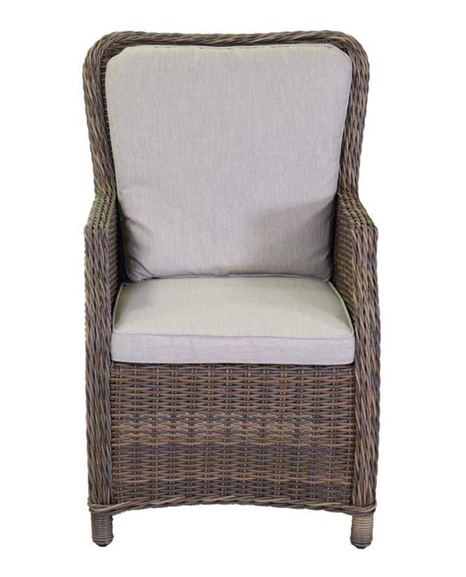 Prémium minőségű, vidéki vintage stílusú, natúr színű műrattan kerti fotel ekrü színű olefin ülő és hátpárnával