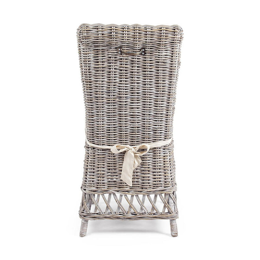 Provanszi stílusú, rattanból készült étkezőszék levehető ekrü színű lenvászon ülőpárnával.