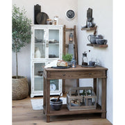 Antik krém színű vitrines szekrény, barna konzolasztallal. 